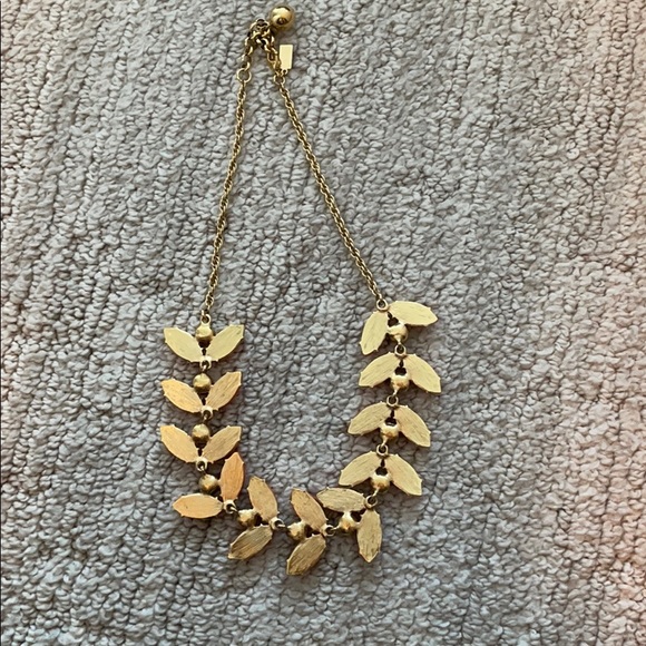 Kate Spade Flower Neckace - Picture 4 of 5